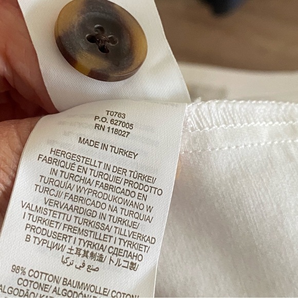 Boden White Capris with Button Detail - Picture 11 of 12